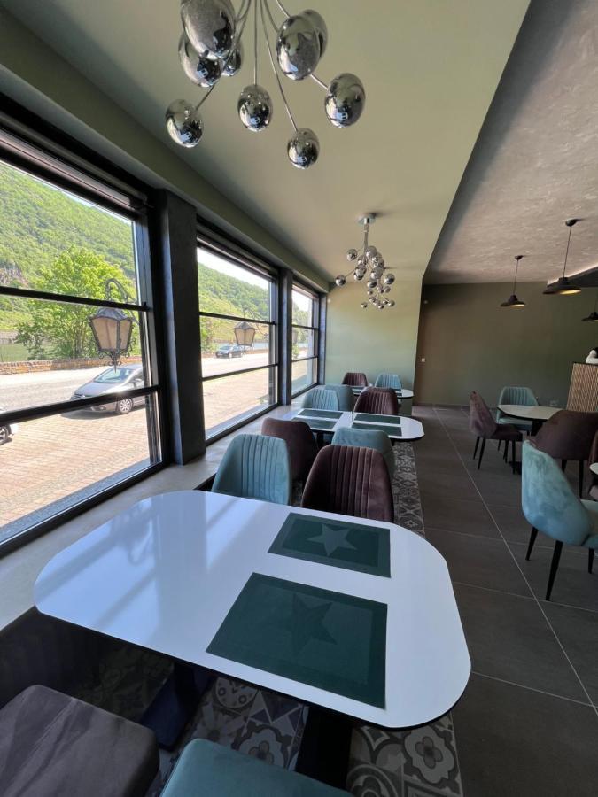 Apartment Cafe Braun *